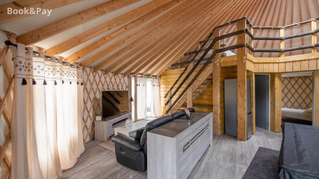 Camping De La Seine Jumièges Екстериор снимка